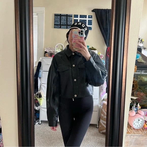 Mango - Picture 2 of 5